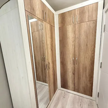 Downtown Apartment *