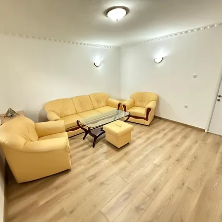Apartment Downtown Warna